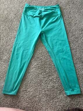 Victoria's Secret Ruched V-Waist Crop Leggings in Teal Green